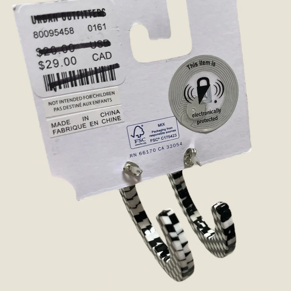 NWT Urban Outfitters Checkered Hoop Earrings in Black | White - Picture 4 of 7